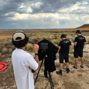 Operadores de drones de Akira Aerials trabajando para pelicula en españa